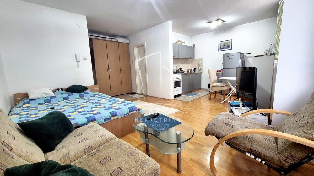 Slika 2 - Šejkina, Jednosoban stan za izdavanje, 35m2, 300€