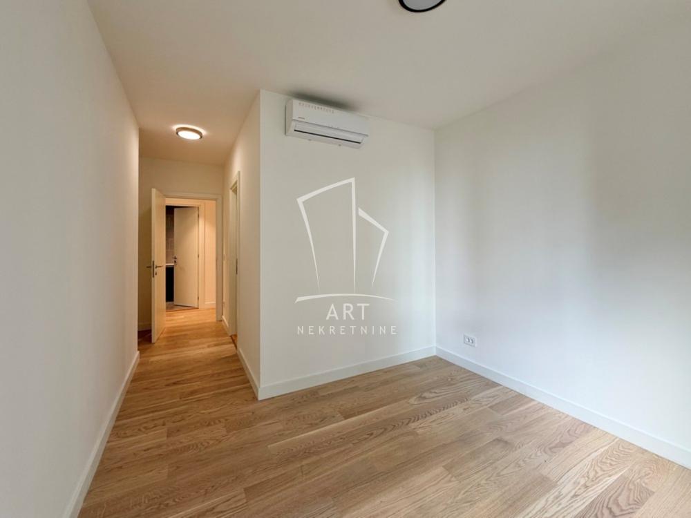 Slika 7 - Luke Ćelovića Trebinjca, Trosoban stan za izdavanje, 94m2, 1.700€