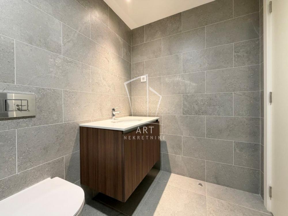 Slika 8 - Luke Ćelovića Trebinjca, Trosoban stan za izdavanje, 94m2, 1.700€