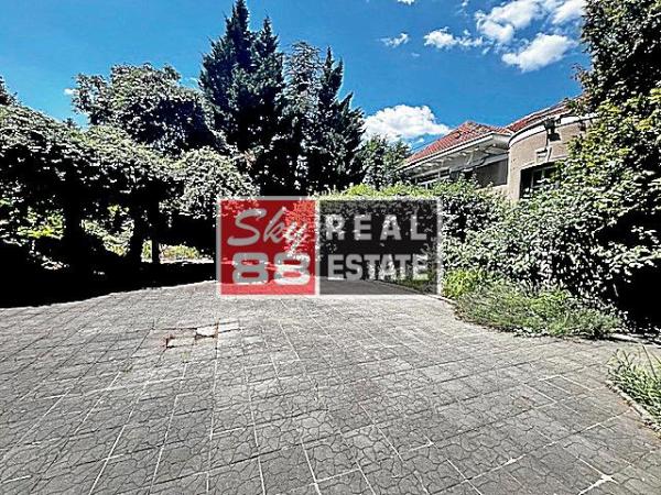 Slika 1 -  Kuća za izdavanje, 375m2, 4.000€