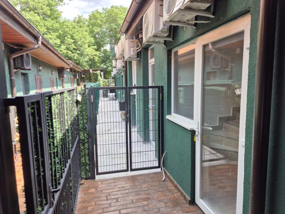 Slika 5 - Grobljanska,  Kuća za izdavanje, 230m2, 3.800€