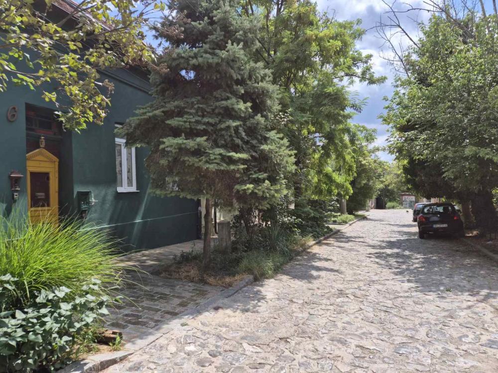 Slika 1 - Grobljanska,  Kuća za izdavanje, 230m2, 3.800€