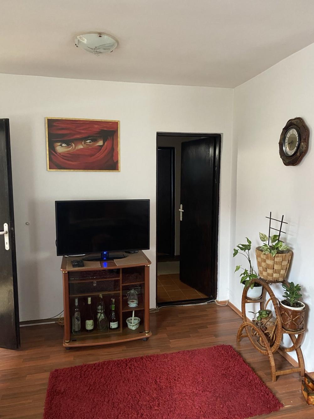 Slika 3 - Miodraga Nikolića (Vodovodska 11. deo),  Kuća za izdavanje, 83m2, 900€