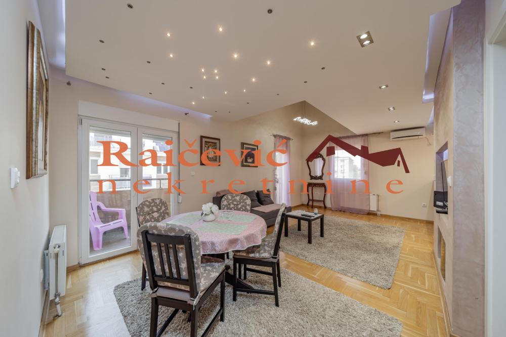 Slika 1 - Dragana Rakica, Trosoban stan na prodaju, 84m2, 304.500€
