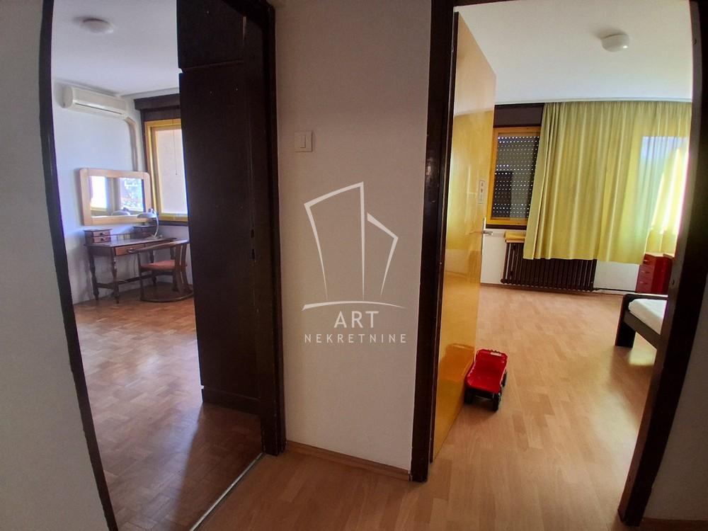 Slika 5 - Braće Jerković, Trosoban stan za izdavanje, 82m2, 500€