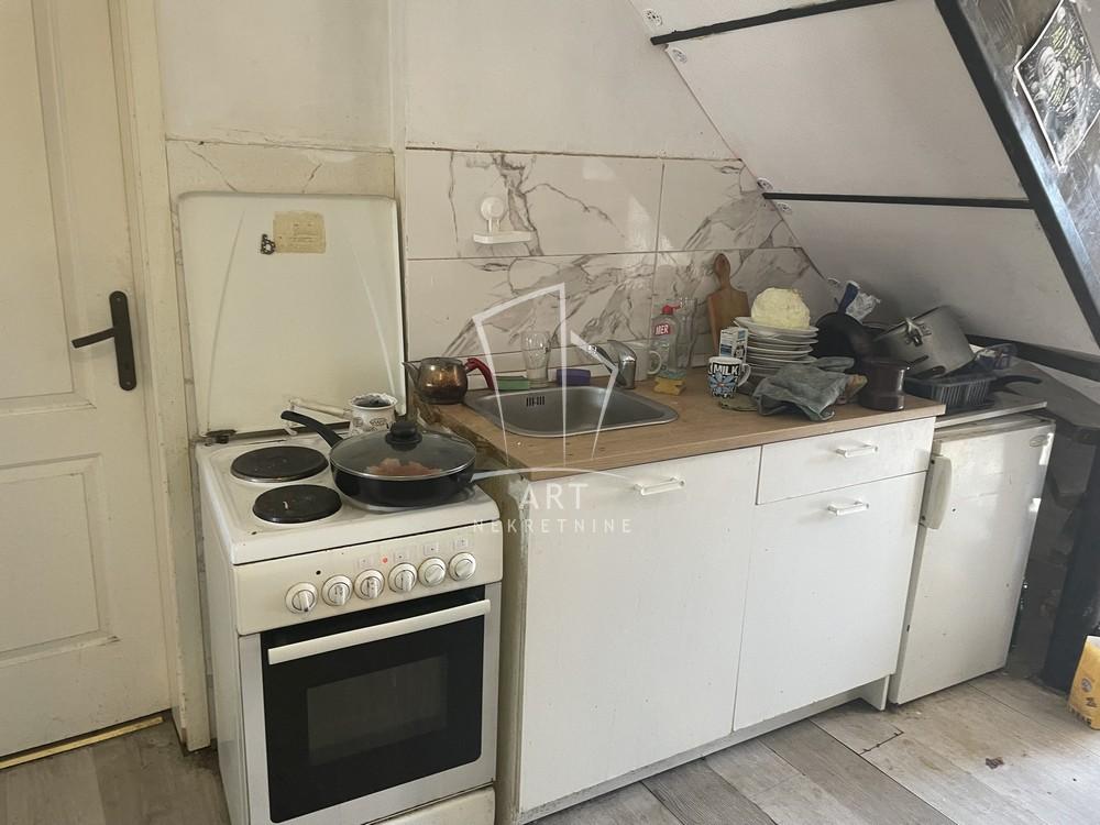 Slika 8 - Miće Orlovića, Četvorosoban stan za izdavanje, 104m2, 1.000€