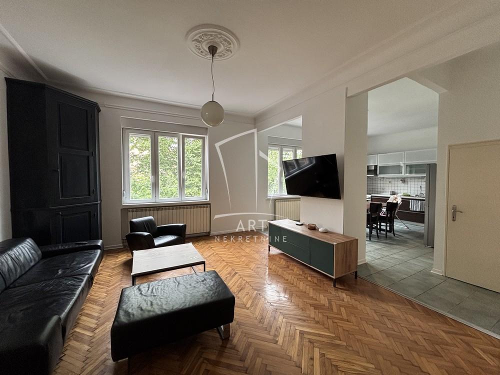 Slika 2 - Kralja Petra, Troiposoban stan za izdavanje, 103m2, 1.550€