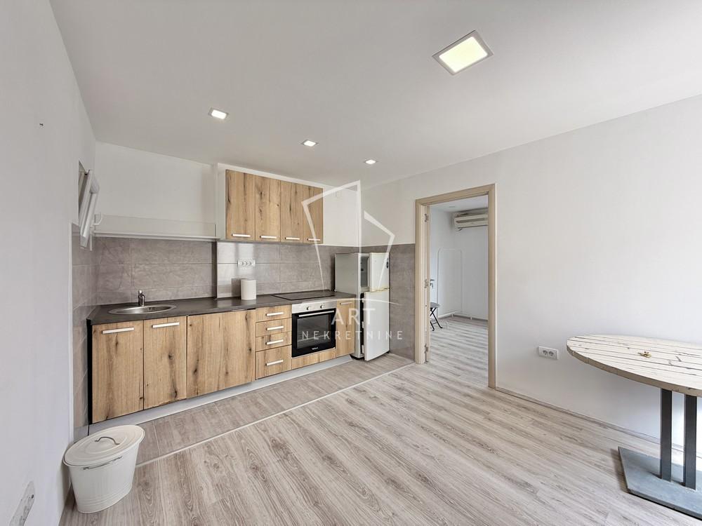 Slika 1 - Dečanska, Dvosoban stan na prodaju, 55m2, 239.500€