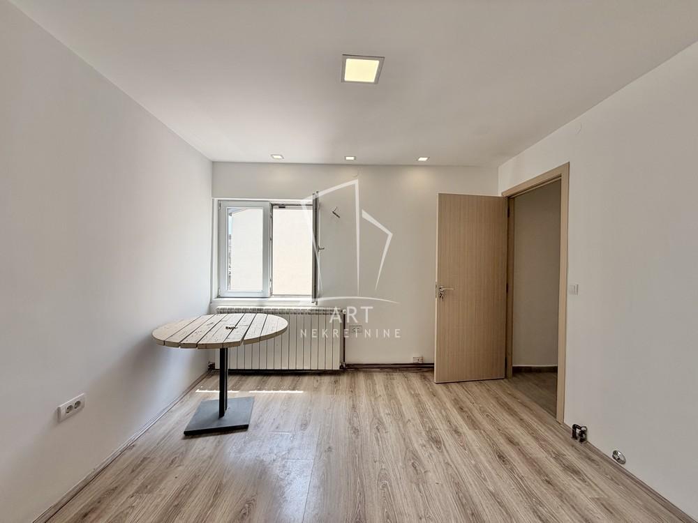 Slika 2 - Dečanska, Dvosoban stan na prodaju, 55m2, 239.500€