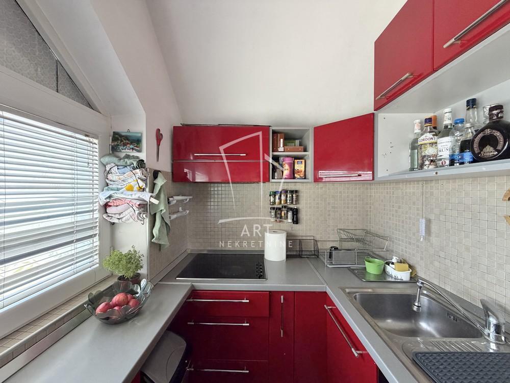 Slika 5 - Albanske spomenice, Trosoban stan na prodaju, 101m2, 315.000€