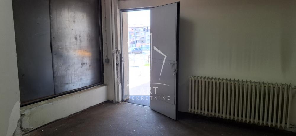 Slika 1 - Brankova,  Lokal za izdavanje, 30m2, 700€
