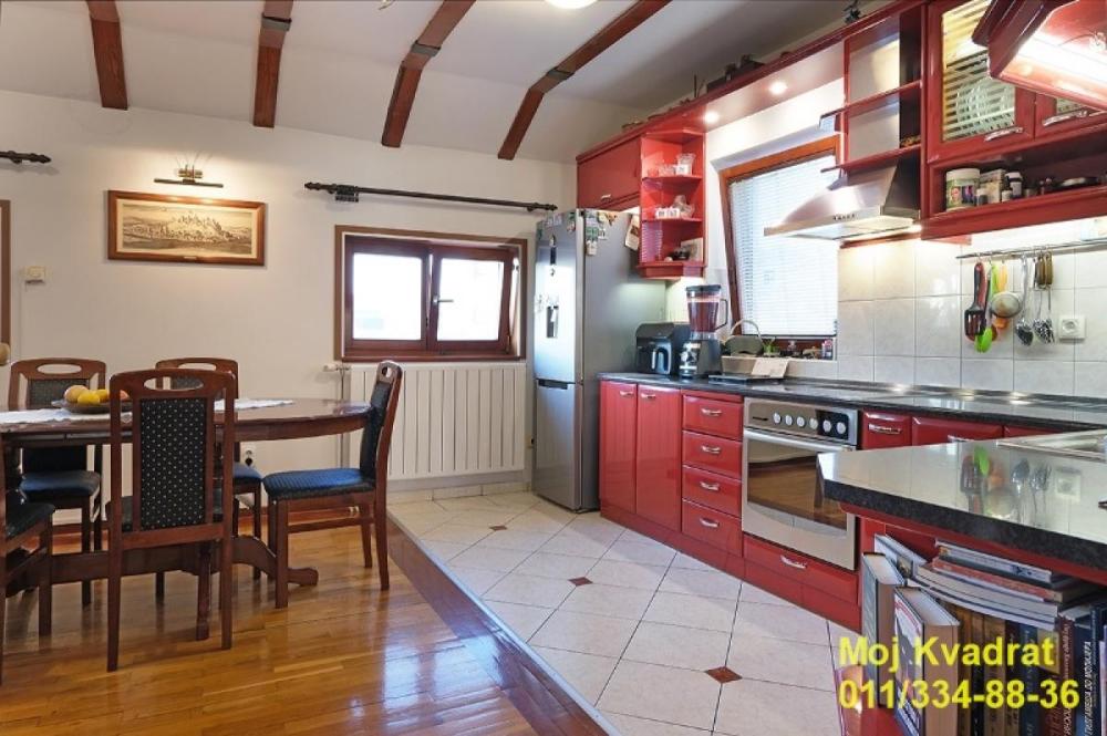 Slika 3 - Četvorosoban stan na prodaju, 104m2, 409.900€