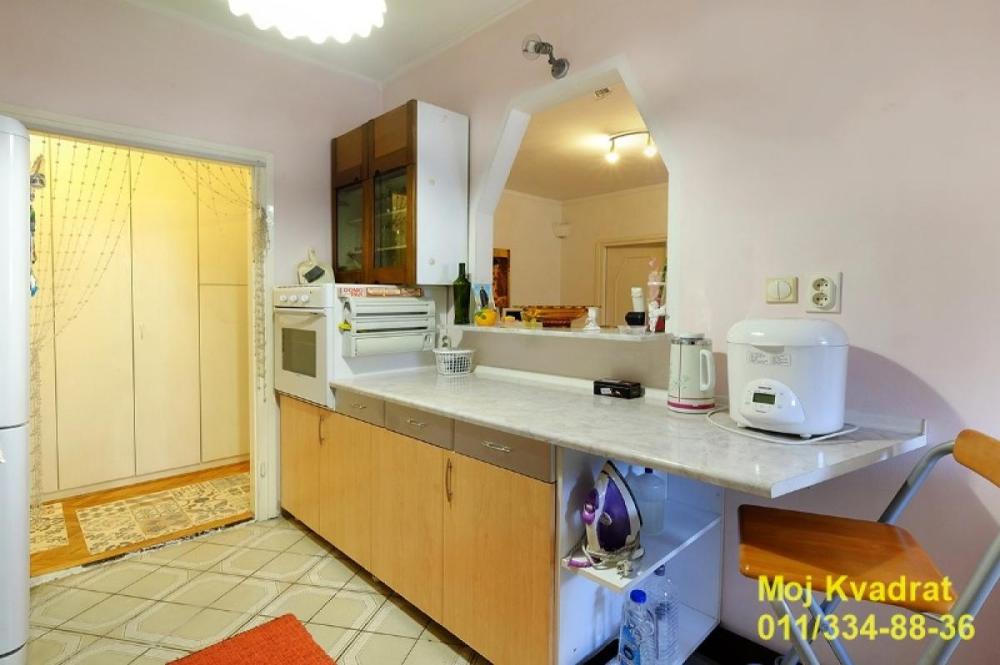 Slika 5 - Dvoiposoban stan na prodaju, 65m2, 235.000€
