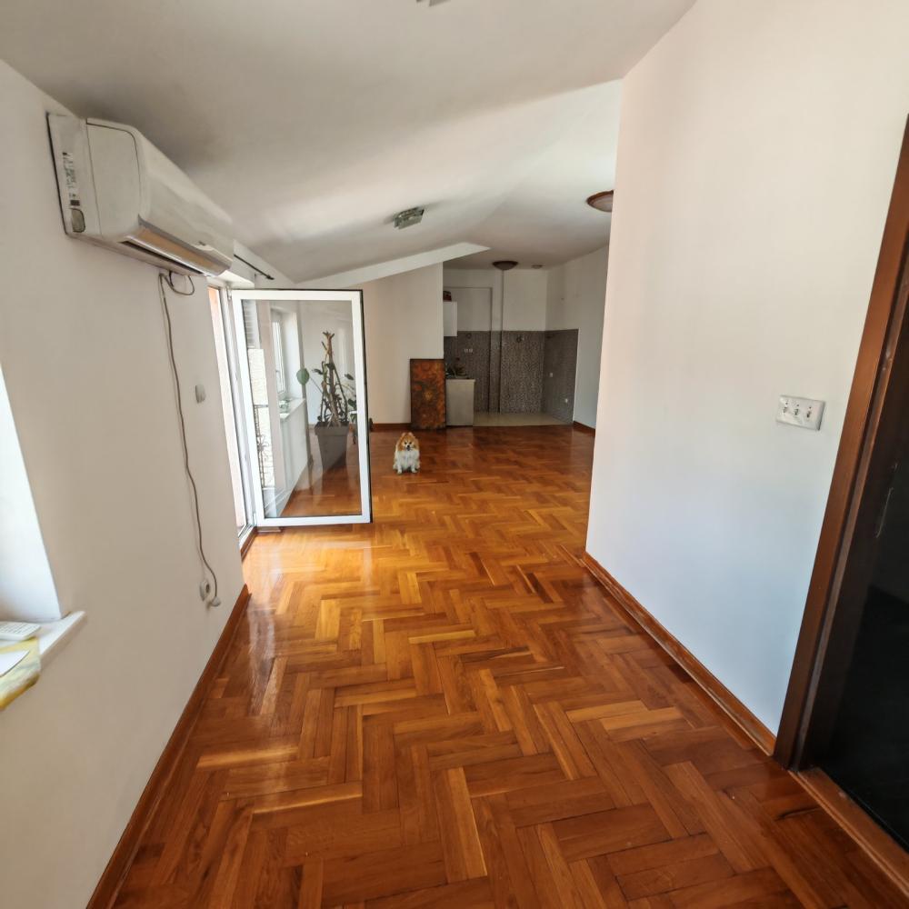 Slika 4 - Veliki Trg 3, Dvosoban stan za izdavanje, 75m2, 600€