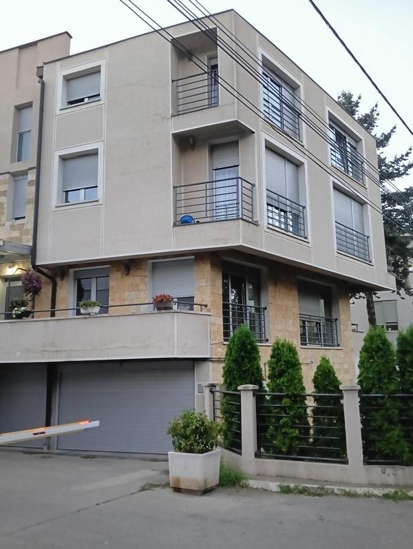 Glavna slika -Kneza Viseslava,  Kuća na prodaju, 195m2, 750.000€