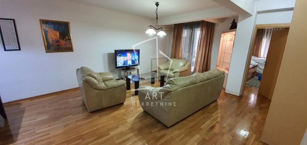 Slika 1 - Dubljanska, Trosoban stan za izdavanje, 83m2, 1.200€