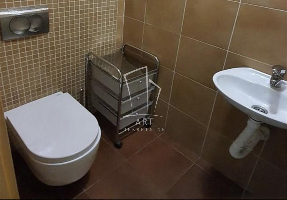 Slika 8 - Dubljanska, Trosoban stan za izdavanje, 83m2, 1.200€