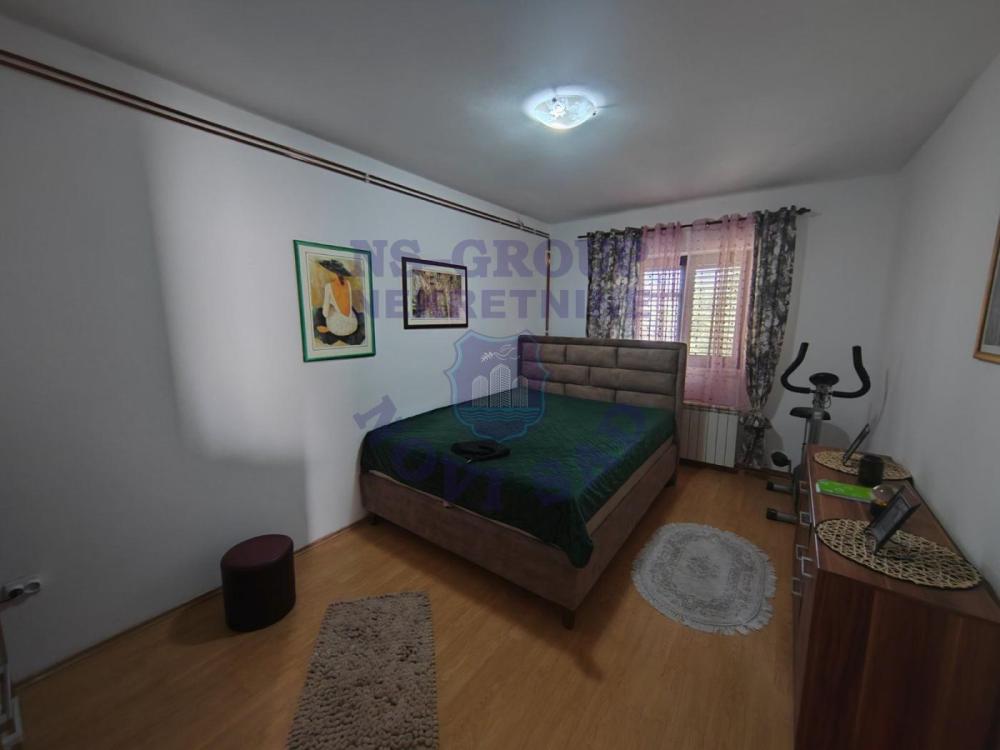 Slika 3 -  Kuća na prodaju, 222m2, 365.000€