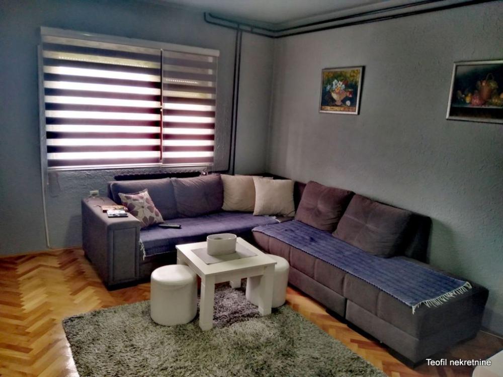Slika 3 - Kolubarski trg,  Kuća na prodaju, 307m2, 260.000€
