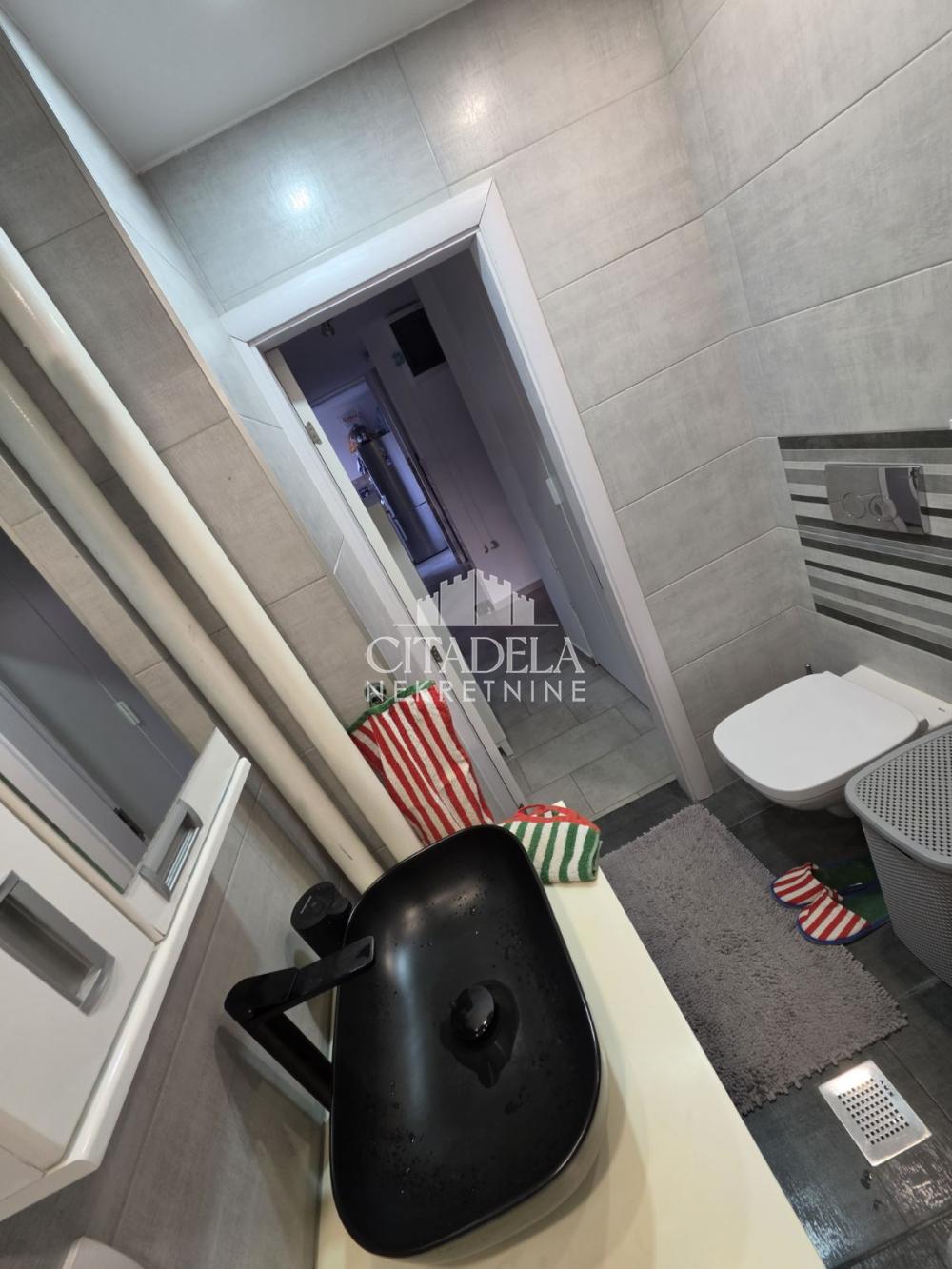 Slika 9 - Vinogradski Venac, Dvoiposoban stan na prodaju, 62m2, 217.000€