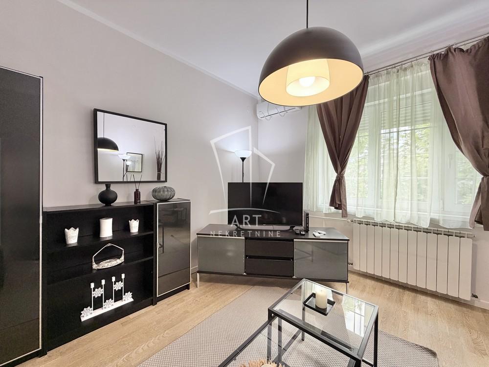 Slika 1 - Bulevar Kralja Aleksandra, Dvosoban stan za izdavanje, 58m2, 800€