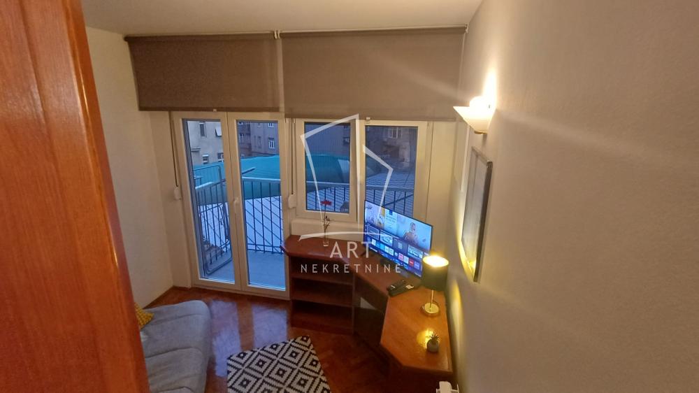 Slika 1 - Makedonska, Jednosoban stan za izdavanje, 32m2, 500€