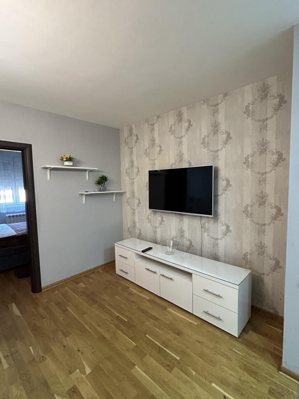 Slika 3 - Dimitrija Tucovića, Dvosoban stan za izdavanje, 66m2, 700€