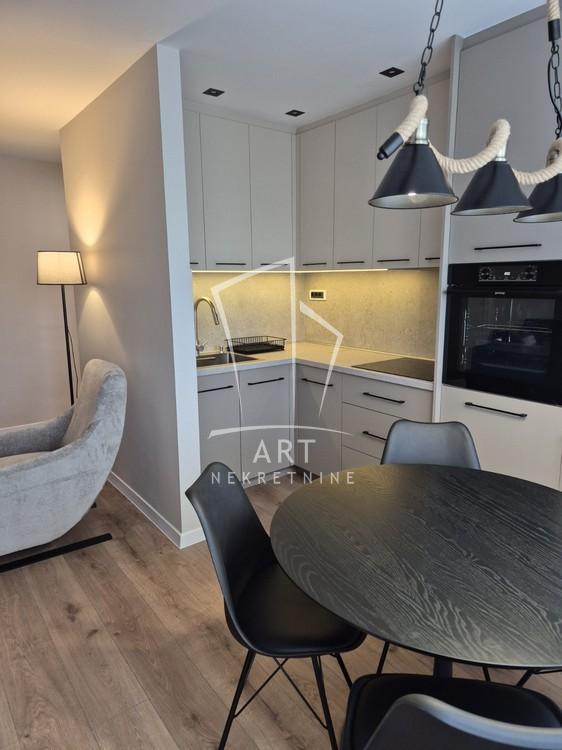 Slika 4 - Stjepana Filipovića, Trosoban stan za izdavanje, 58m2, 900€