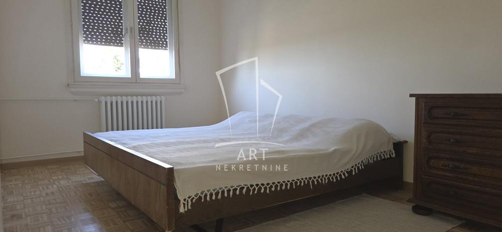 Slika 2 - Sremskih boraca, Dvoiposoban stan za izdavanje, 71m2, 600€