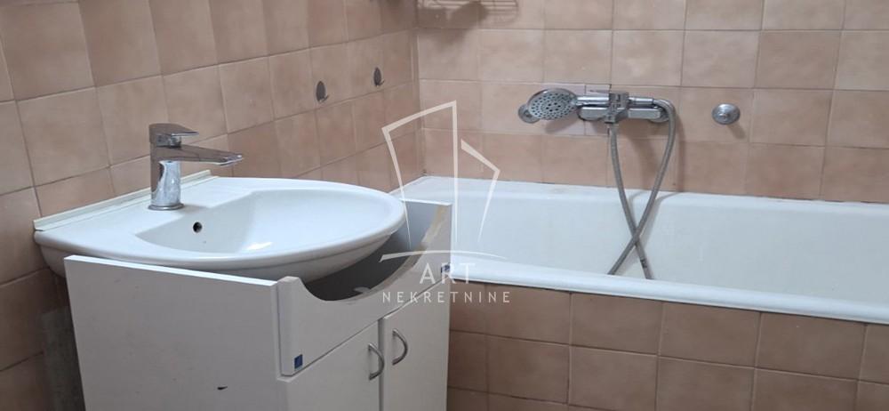 Slika 7 - Sremskih boraca, Dvoiposoban stan za izdavanje, 71m2, 600€