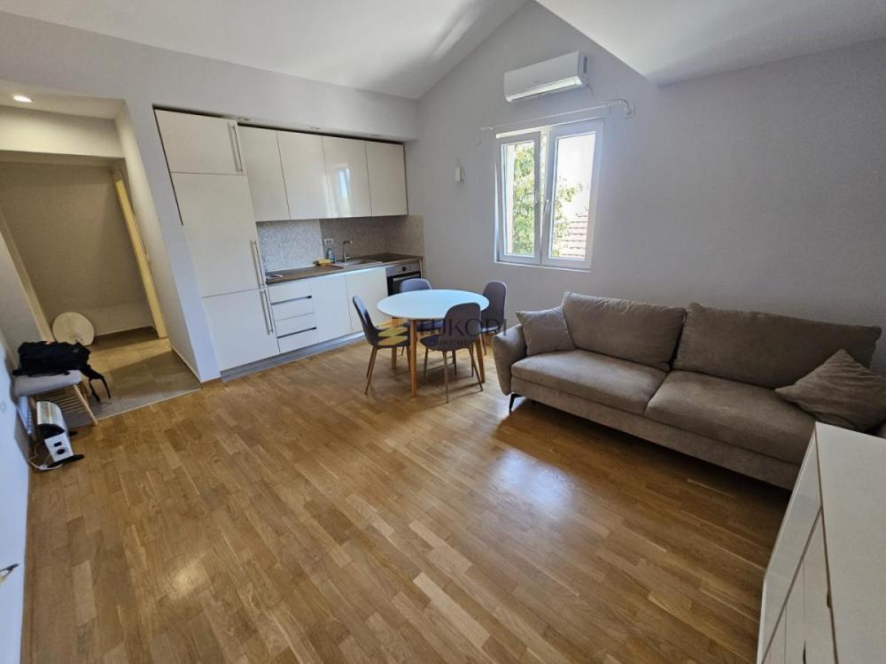 Slika 1 - Dvosoban stan za izdavanje, 40m2, 450€
