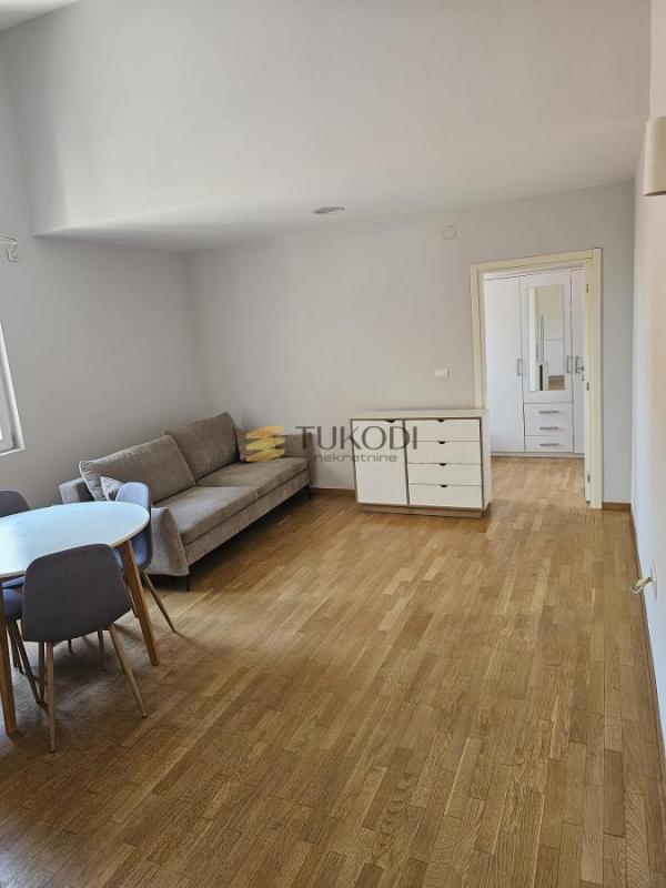 Slika 2 - Dvosoban stan za izdavanje, 40m2, 450€