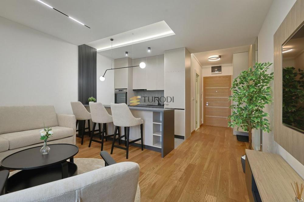 Glavna slika -Jednosoban stan za izdavanje, 35m2, 800€