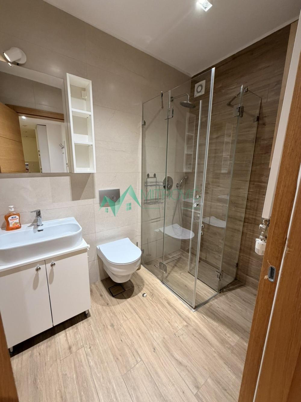 Slika 5 - Jednoiposoban stan za izdavanje, 41m2, 580€