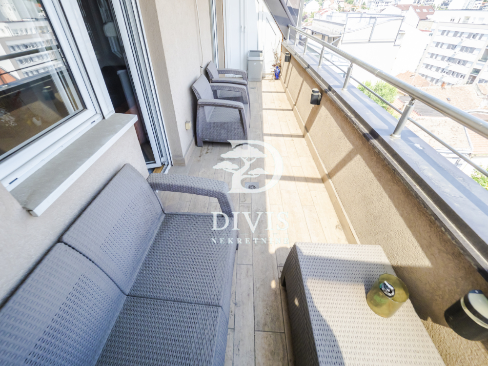 Slika 4 - Pećska, Petosoban stan na prodaju, 118m2, 303.000€