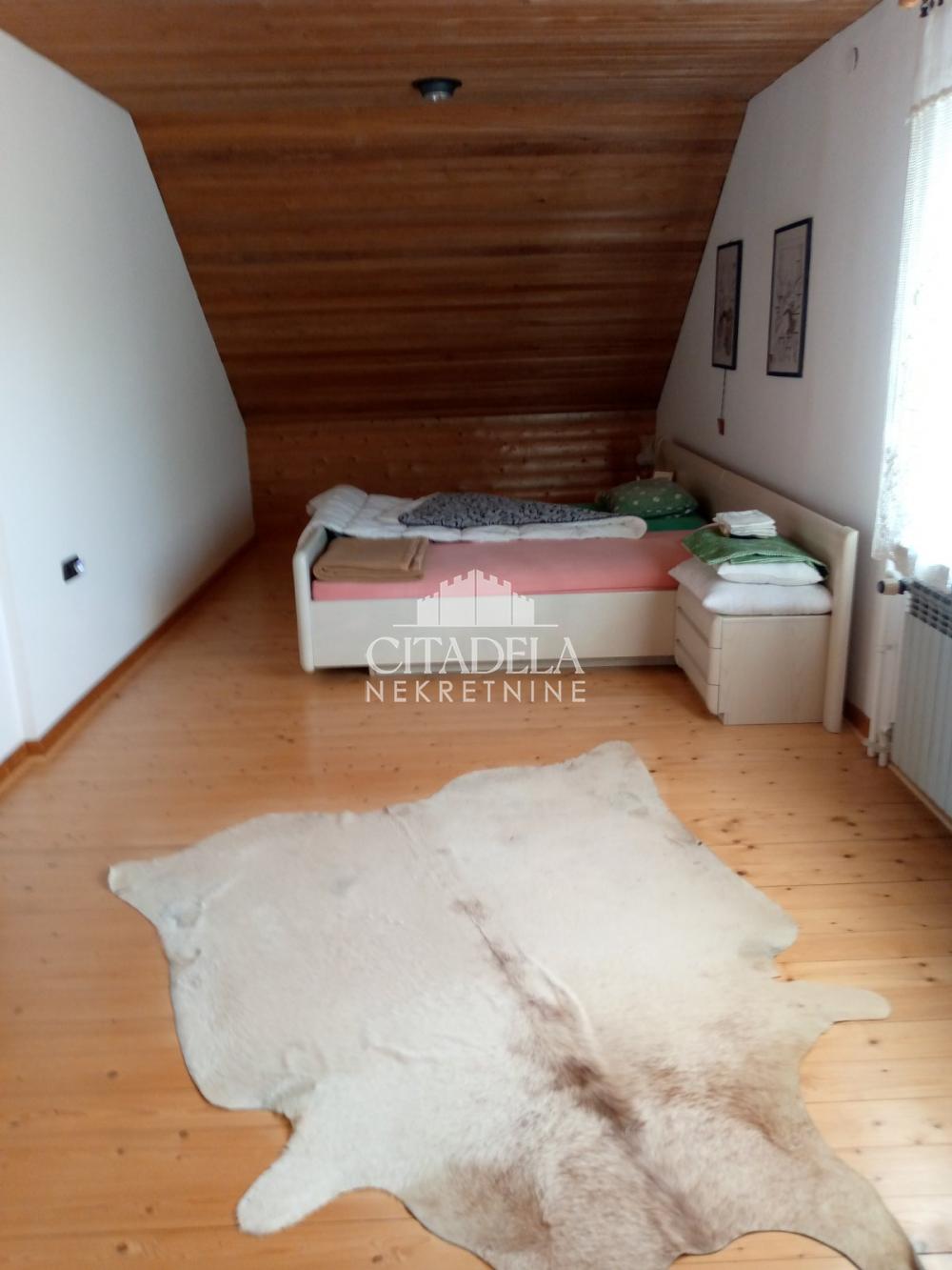 Slika 3 - Bratstva i jedinstva,  Kuća na prodaju, 399m2, 250.000€