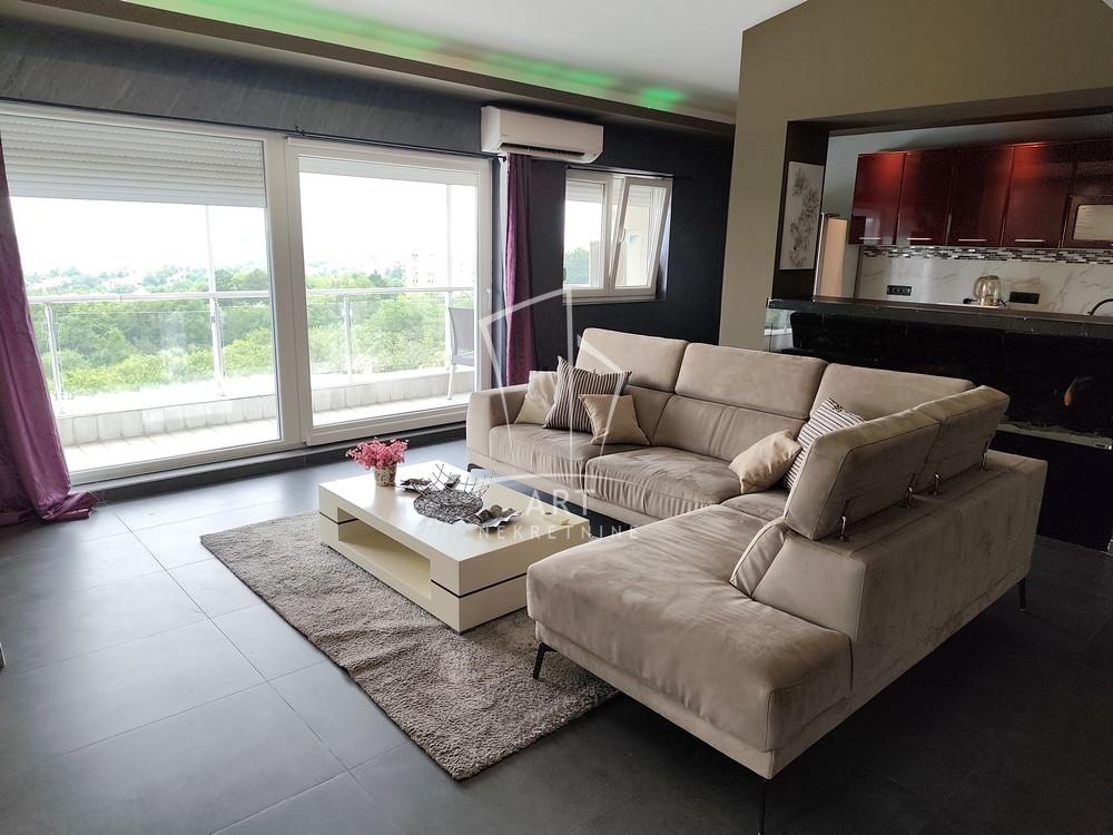Slika 1 - Milića od Mačve, Trosoban stan za izdavanje, 114m2, 700€