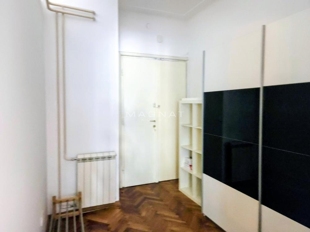 Slika 8 - Cara Uroša, Trosoban stan na prodaju, 67m2, 325.000€
