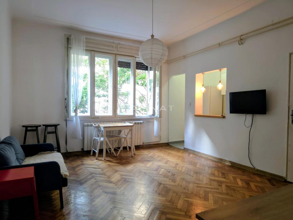 Slika 1 - Cara Uroša, Trosoban stan na prodaju, 67m2, 325.000€