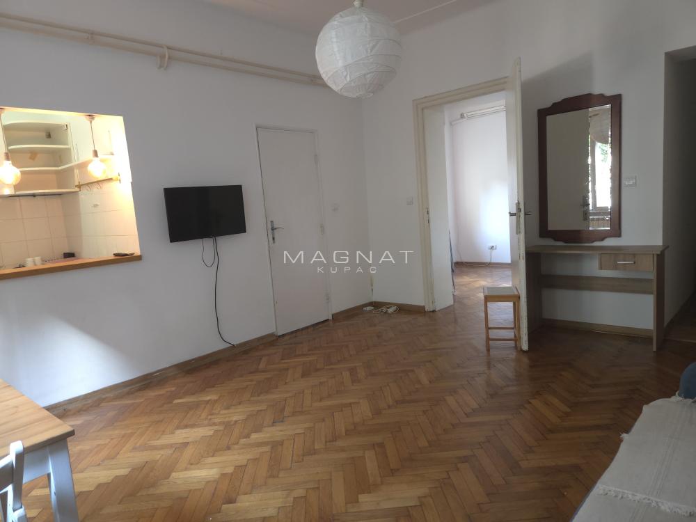 Slika 6 - Cara Uroša, Trosoban stan na prodaju, 67m2, 325.000€