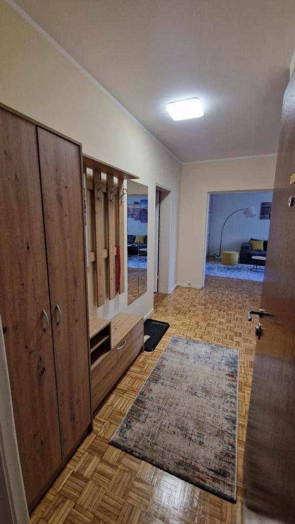 Slika 2 - Trosoban stan za izdavanje, 86m2, 600€