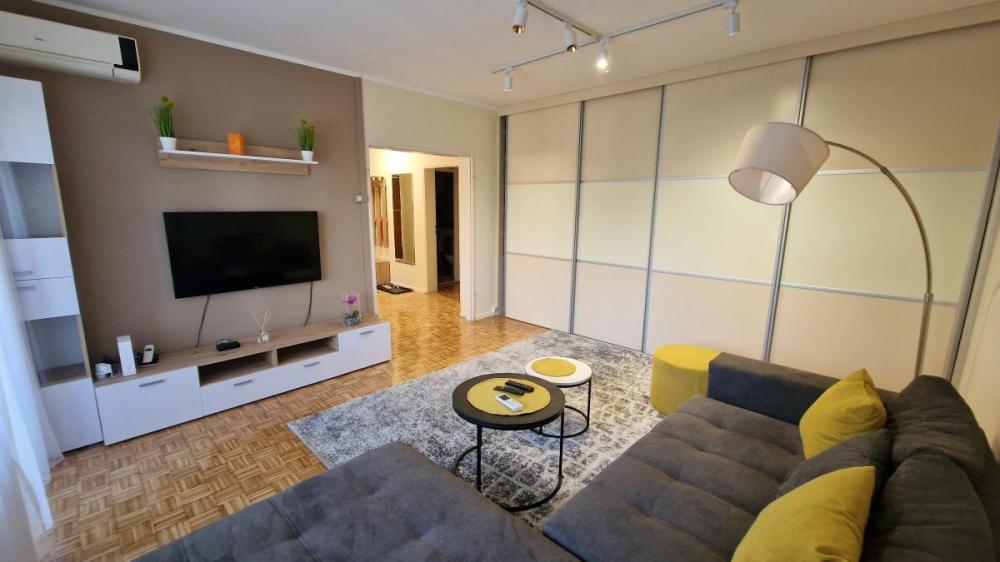 Slika 1 - Trosoban stan za izdavanje, 86m2, 600€