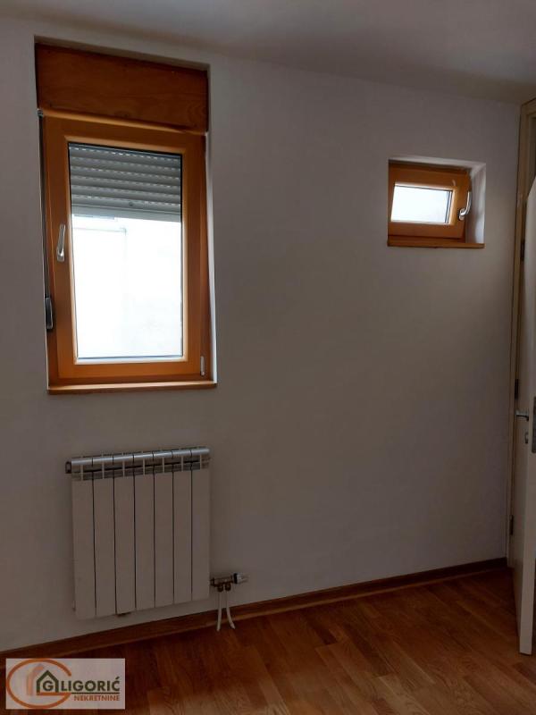 Slika 7 - Ulcinjska, Četvorosoban stan za izdavanje, 95m2, 950€