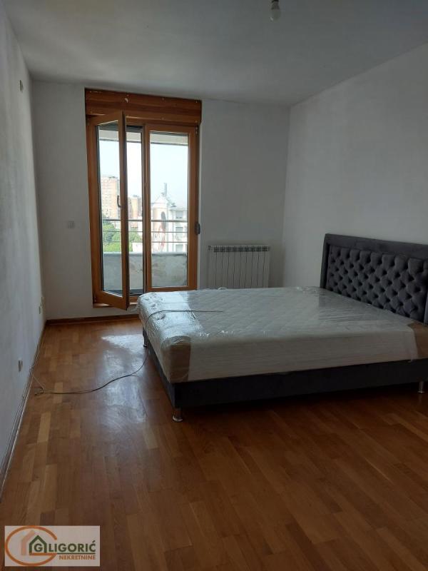Slika 4 - Ulcinjska, Četvorosoban stan za izdavanje, 95m2, 950€
