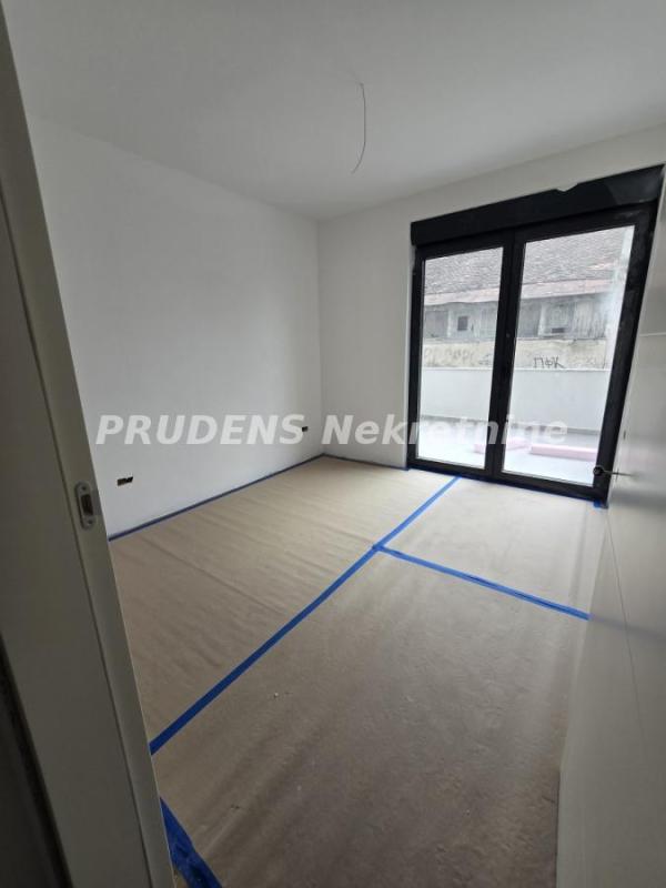 Slika 3 - Karpoševa, Trosoban stan na prodaju, 79m2, 277.380€