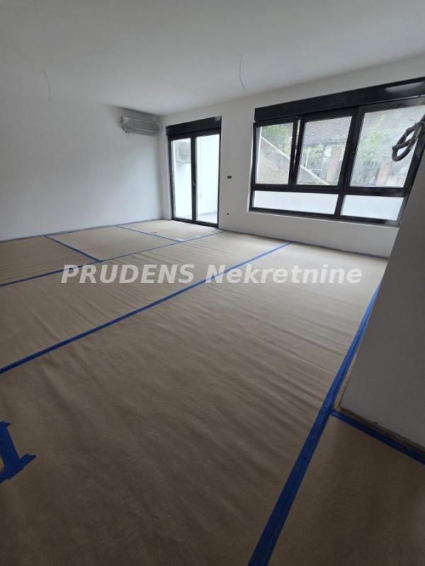 Slika 1 - Karpoševa, Trosoban stan na prodaju, 79m2, 277.380€