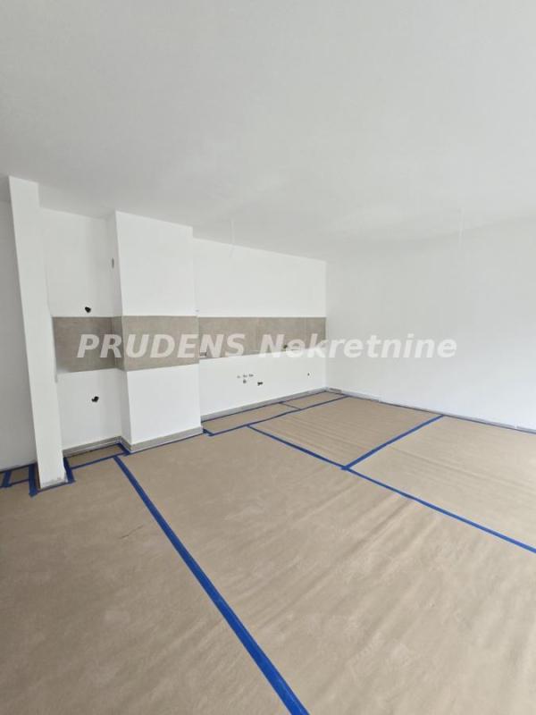 Slika 2 - Karpoševa, Trosoban stan na prodaju, 79m2, 277.380€