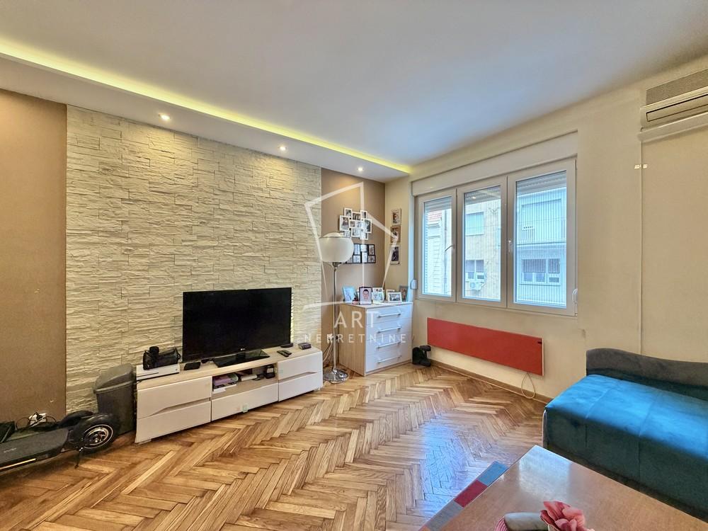 Slika 1 - Gospodar Jovanova, Dvosoban stan na prodaju, 60m2, 390.000€