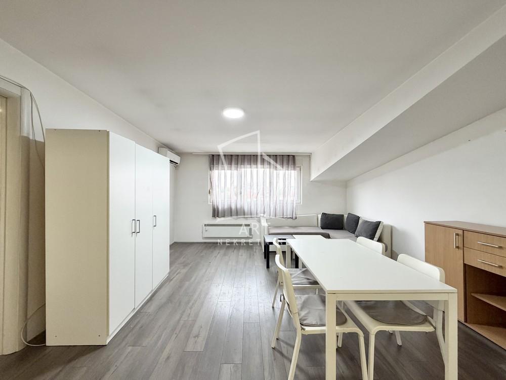 Slika 8 - Ivana Milutinovića, Trosoban stan na prodaju, 59m2, 148.000€