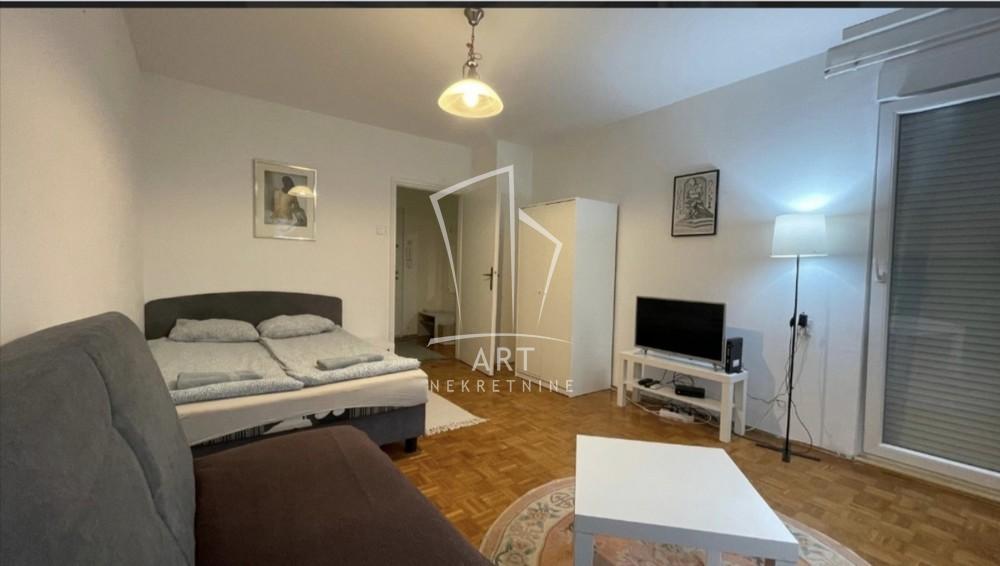 Slika 1 - Petra Lekovića, Dvosoban stan na prodaju, 33m2, 165.000€